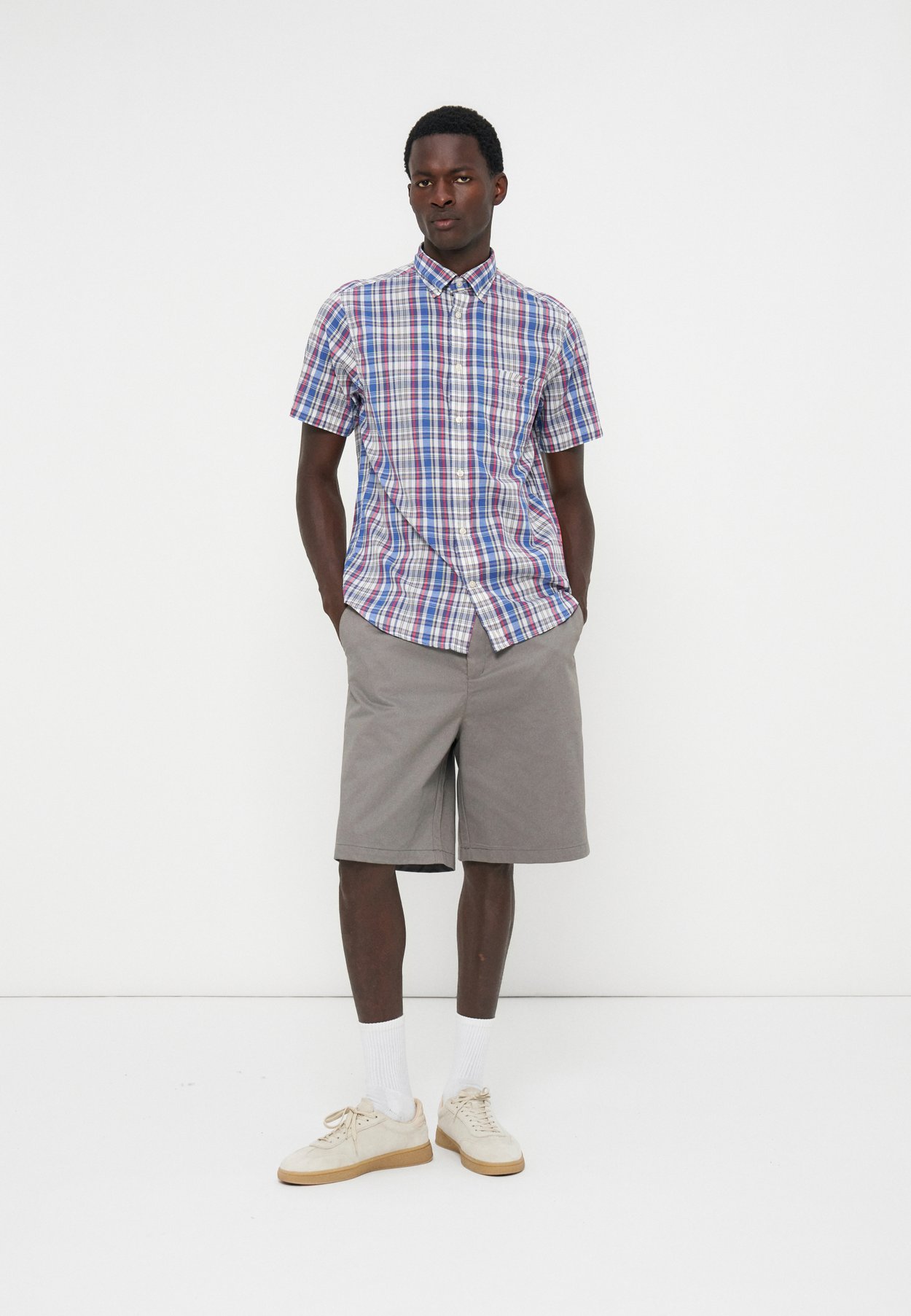 REGULAR FIT INDIAN MADRAS