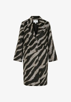 Długi wełniany płaszcz w czarno-szare paski zebry, z wyłogowym kołnierzem, dwiema przednimi naszytymi kieszeniami i zapięciem na dwa czarne guziki.