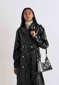 COACH CRINKLE SHOULDER BAG  - Handbag - anthracite