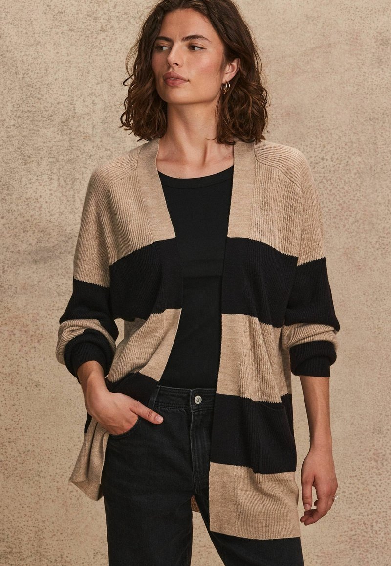 Next REGULAR FIT - Cardigan - black and camel brown stripe