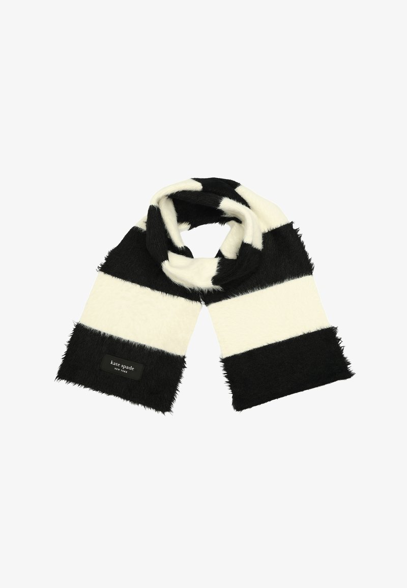 Svart-hvitt stripete skjerf laget av mykt, fluffy materiale. Har en svart etikett med "kate spade"-tekst i den ene enden.