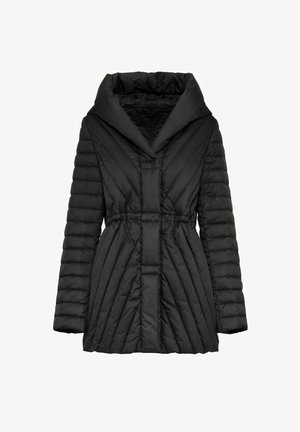 Czarna kurtka puchowa z szerokim kołnierzem, pikowaną fakturą, ściągniętą w talii i pionowym detalem szwów. Odpowiednia na zimne dni.