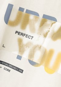 Name it 2ER-SET DESIGN LOCKERES RUNDHALS  - Print T-shirt - weiß