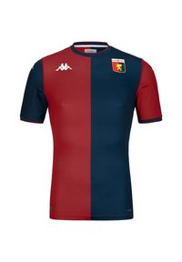 Červený a námornícky modrý krátky rukáv dres, s logom Kappa a klubovým emblémom. Hladká tkanina s kontrastnými farbami rozdelená vertikálne.
