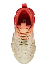 Sneaker caratterizzata da una gradazione di corallo a beige chiaro, materiali in rete e pelle, linguetta imbottita e suola in gomma spessa con dettagli texturizzati.