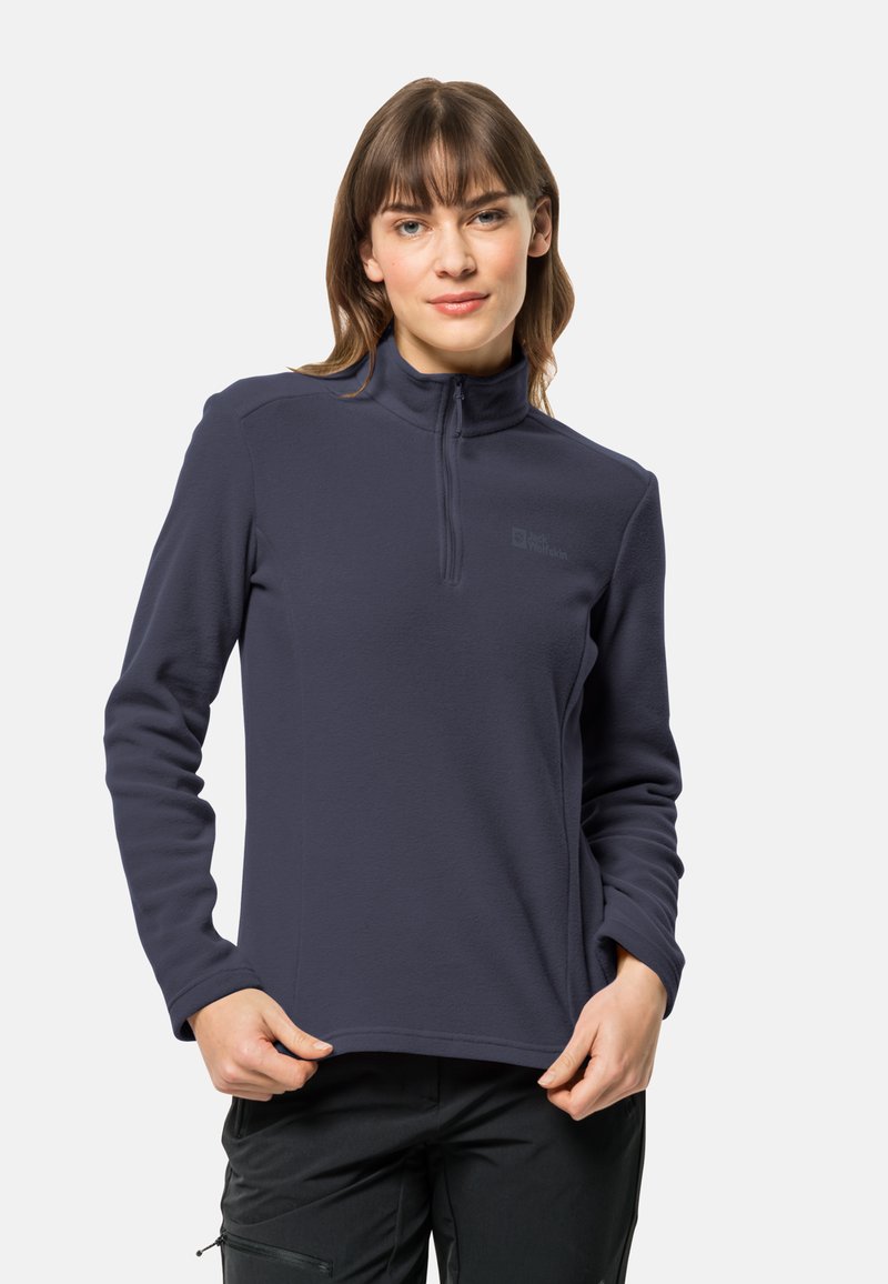 Navy fleece pullover met een kwart-rits kraag, lange mouwen en een subtiele logo. Zachte textuur en slim fit ontwerp voor comfort.