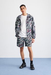 The North Face EASY WIND - Šortky - black