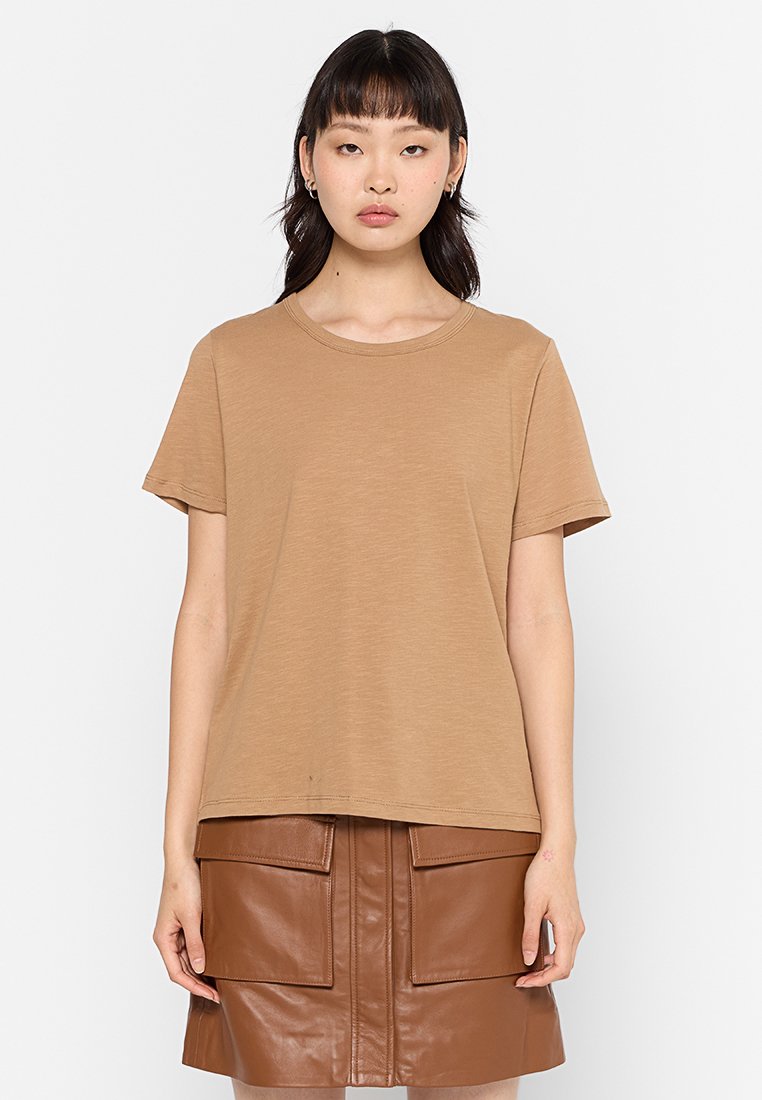 MUNTHE T-shirt basic camel