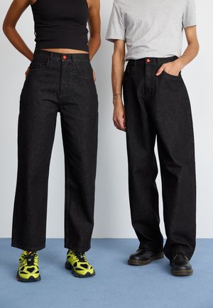 SUPER LOOSE UNISEX - Relaxed fit jeans - washed black