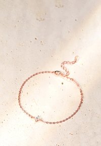 Thumbnail Image 5