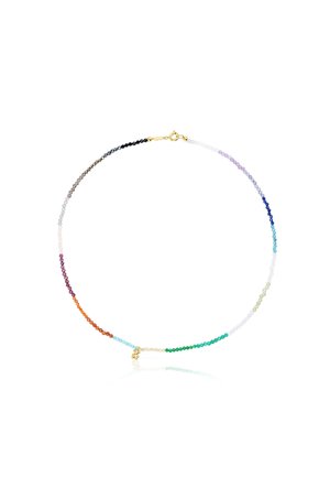 Collar de cuentas coloridas que presenta una mezcla de cuentas redondas en varios tonos y un cierre dorado. Textura suave con forma circular.