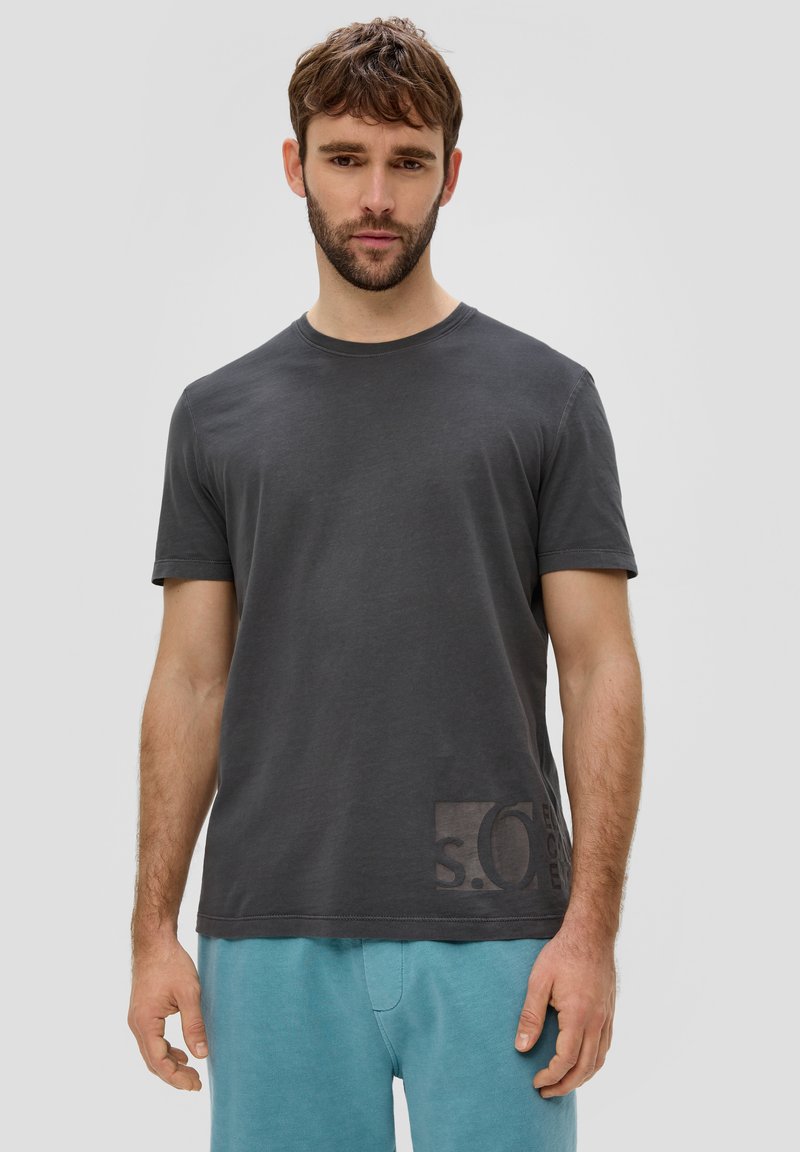 s.Oliver MIT GARMENT DYE - T-shirt print - dunkelgrau