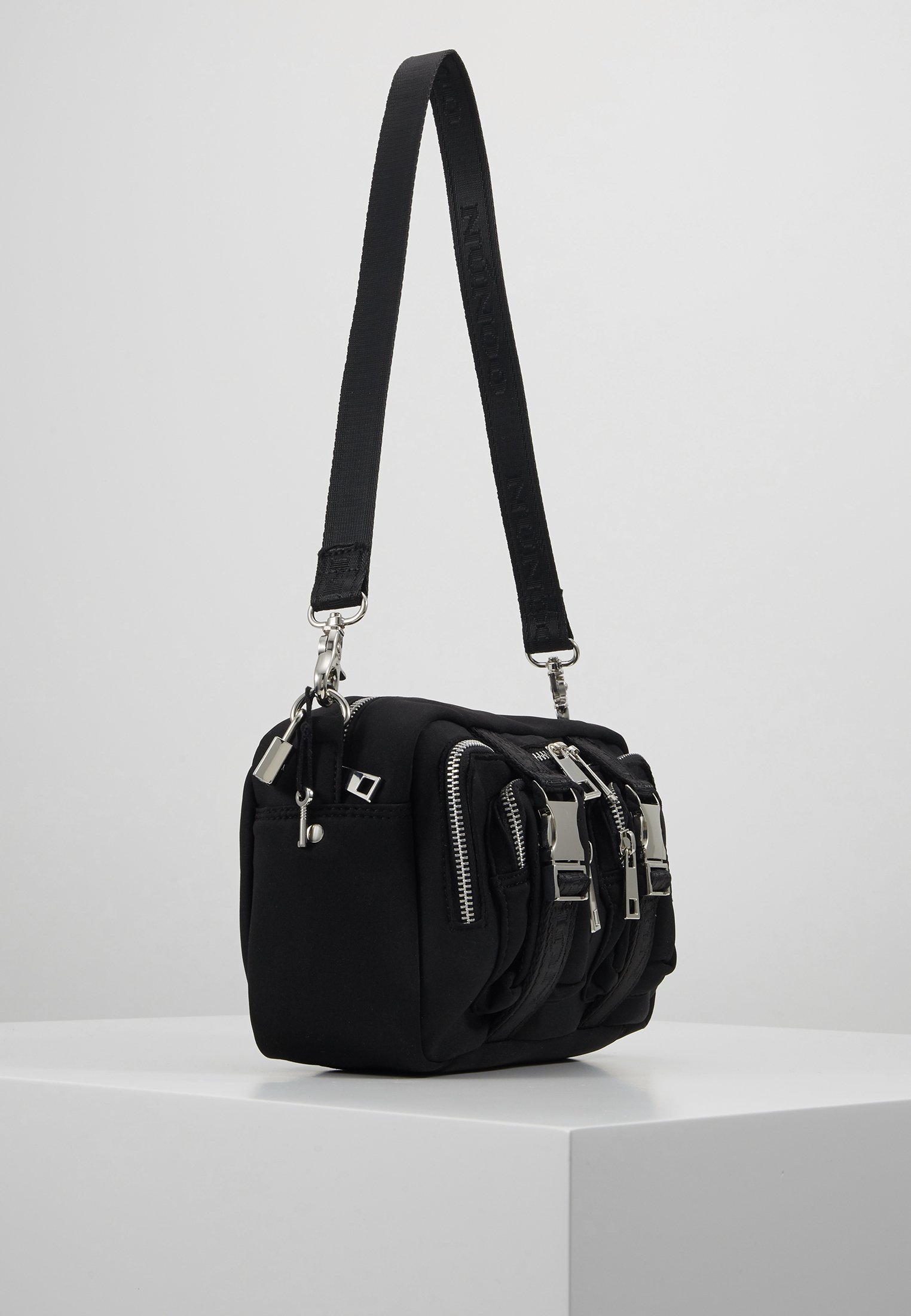 Núnoo ELLIE Skulderveske black Zalando.no Núnoo MINI DONNA Skulderveske white Zalando.no