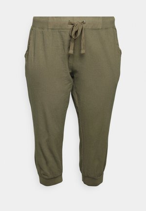 Kaffe Curve CAPRI PANTS - Pantaloni scurți - grape leaf