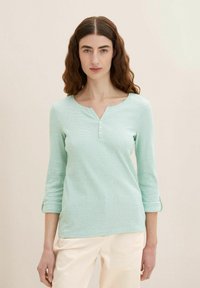 TOM TAILOR HENLEY - Camiseta de manga larga - offwhite green stripe