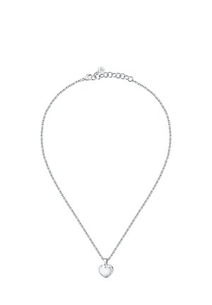 Collana in argento con un piccolo pendente a forma di cuore. Presenta un design a maglia fine e un gancio regolabile per personalizzare la lunghezza.