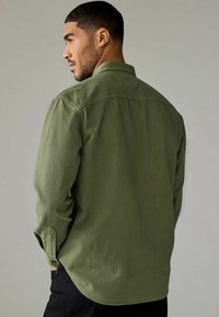 Next REGULAR FIT - LONG SLEEVE EMBROIDERED  - Skjorter - sage green