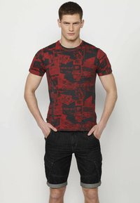 Koroshi MANGA CORTA - Tričko s potlačou - rojo   red