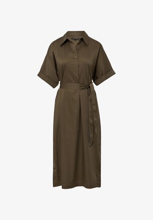 Olive kolor sukienka koszulowa z krótkimi rękawami, kołnierzem, zapięciem na guziki i paskiem w talii. Gładka tkanina z bocznymi rozcięciami.