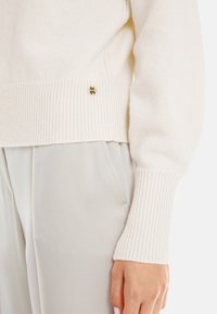 Marc Cain Jumper - off white