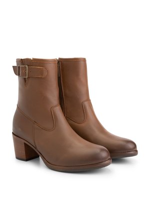 Mysa POPPY  - Ankle boots - cognac