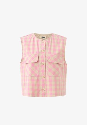 Veste sans manches à boutons avec motif vichy rose et beige, deux poches à rabat à l'avant, et encolure arrondie.