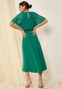 Friends Like These REGULAR FIT - FLUTTER SLEEVE MIDI - Vapaa-ajan mekko - green