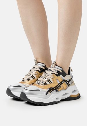 TRIPLET HOLLOW VEGAN - Sneaker low - gold/silver/black