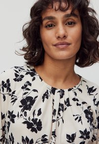 STOCKH LM HILDA PRINTED - Bluse - black klematis