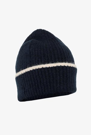 Cappello di lana lavorato a maglia di un blu scuro con una consistenza a costine e una striscia orizzontale bianca al centro. Materiale in morbida lana.
