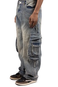 FAVELA POCKETS CARGO UNISEX - Laza szabású farmerek - blue sand washed