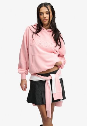 Bench BENCH X SUPERDRY & CO BENCH OVERSIZED APPLIQUE HOODIE - Hættetrøje - bench pink