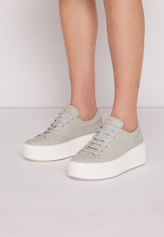 Sneakers laag - soft grey