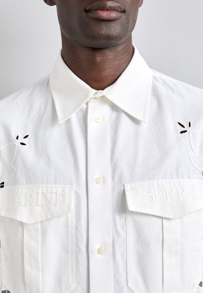 MARINE SERRE UPCYCLED HOUSEHOLD TWIN POCKET UNISEX - Blusa - off white