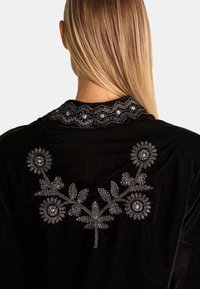 Alma en Pena Chaqueta fina - black