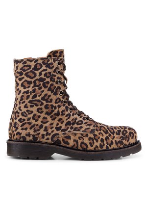 Bottines à lacets en imprimé léopard avec une texture en daim, tons marron et noir, bout renforcé et semelle en caoutchouc durable.