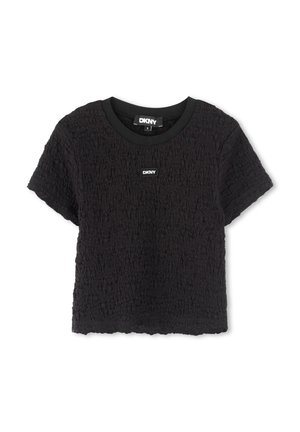 T-shirt noire court en tissu texturé, col rond et manches courtes. Présente un petit logo DKNY au centre.