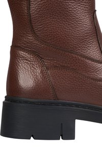 Bullboxer Botines con plataforma - dark brown