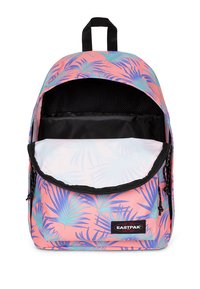 Eastpak OUT OF OFFICE - Mochila - brize pink grade