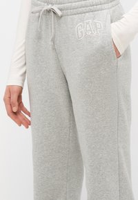 Gap Tall HERITAGE BOOT - Tepláky - light heather grey