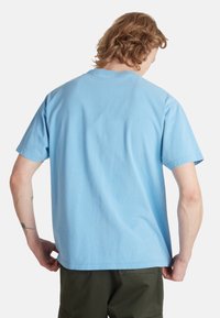 Vans BACKSPIN - Camiseta estampada - bright blue