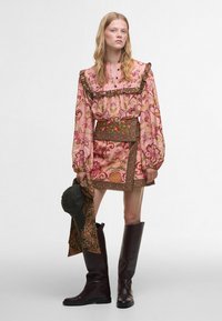 Barbour BARBOUR FARM RIO CAMI LONG SLEEVE BLOUSE - Pluus - olive/multi-coloured