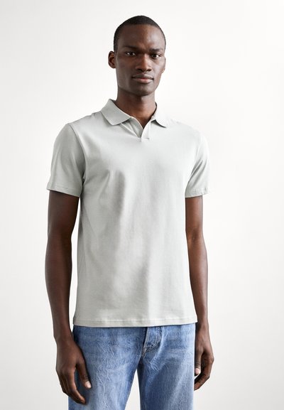 Filippa K Polo majica - green grey