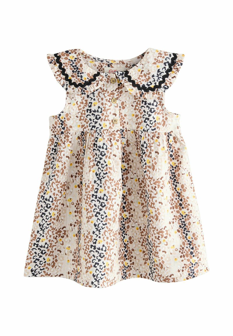 Abito con stampa leopardata, design senza maniche, colletto arruffato e bordo scallop nero. Presenta colori beige, marrone e giallo in un motivo giocoso.