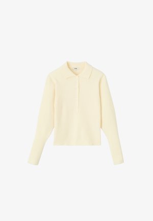 Polo à manches longues de couleur jaune clair, texture côtelée, avec un col classique et une patte de boutonnage, présentant une coupe ajustée et un ourlet droit.