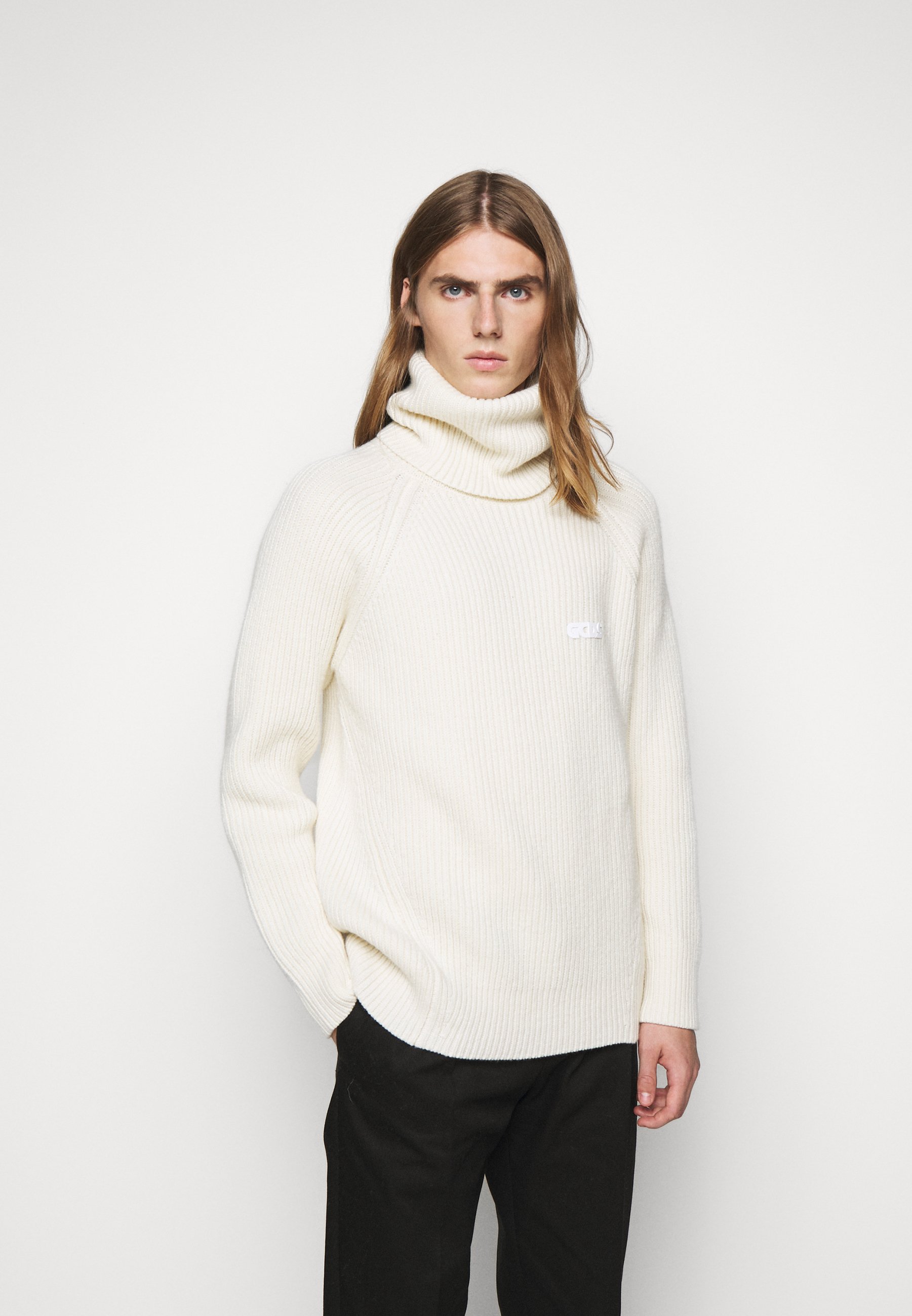 vit turtleneck