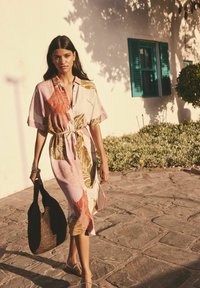 Next SHORT SLEEVE TIE WAIST MIDI - Paitamekko - cream palm print