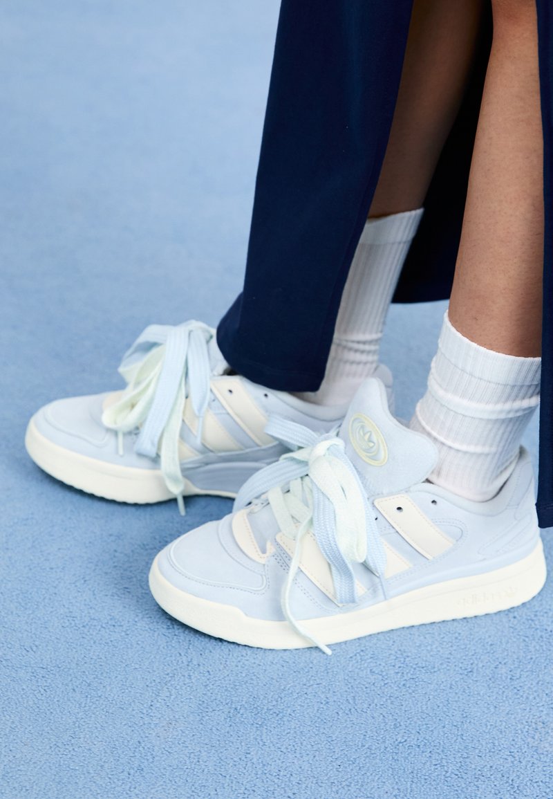 adidas Originals FORUM 2000 UNISEX Sneakers laag white/off