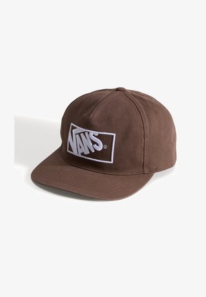 Cappellino da baseball marrone con un design strutturato, caratterizzato da una toppa con il logo Vans bianco sulla parte frontale. Realizzato in tessuto resistente con una visiera piatta.