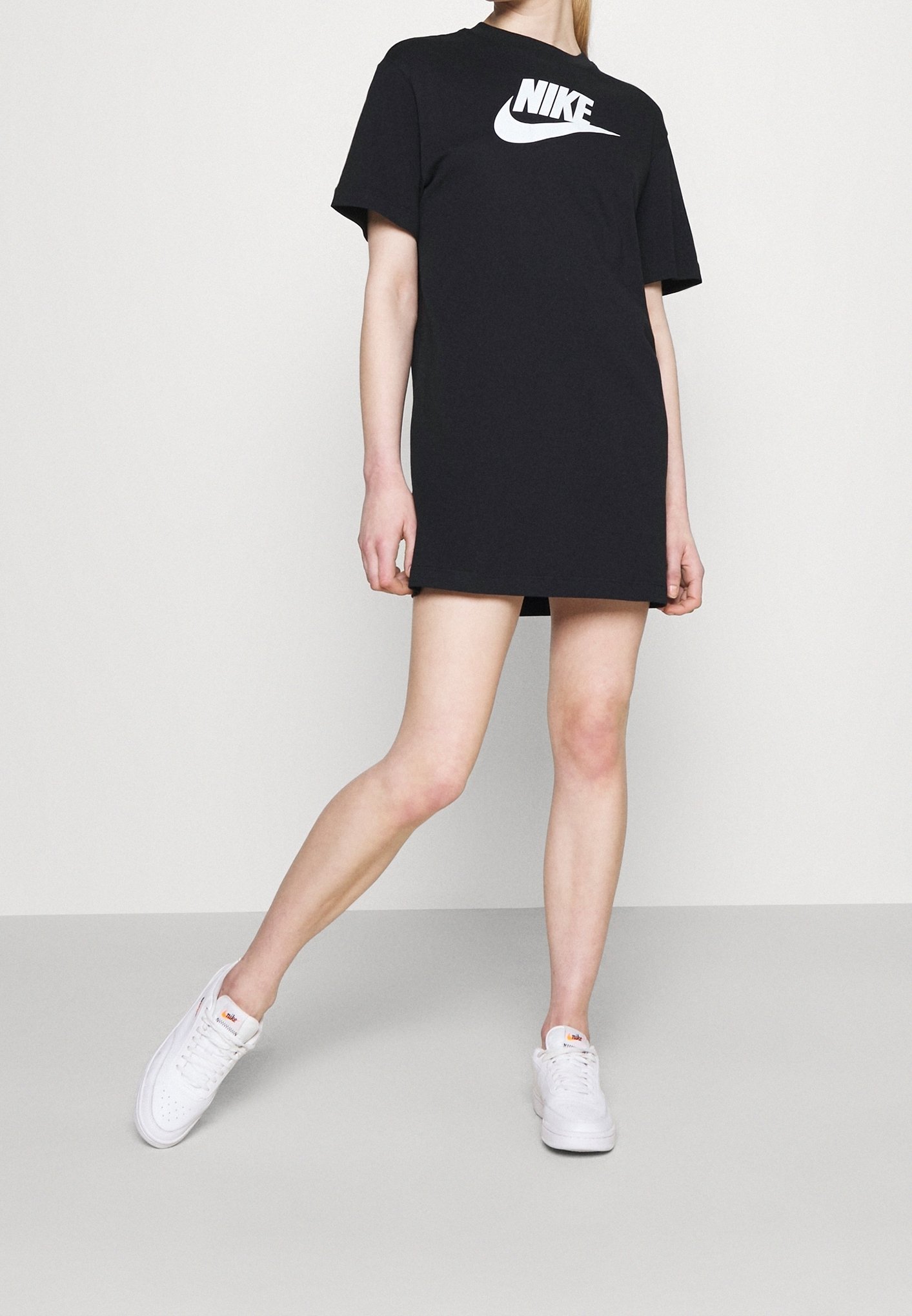 nike loose fit dress